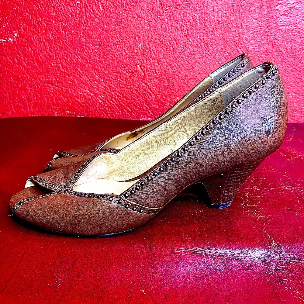 Brown Leather Frye Kitten Heels with Studs Size 7